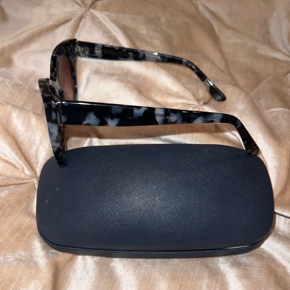 Aldo Sunglasses - Picture 2 of 2